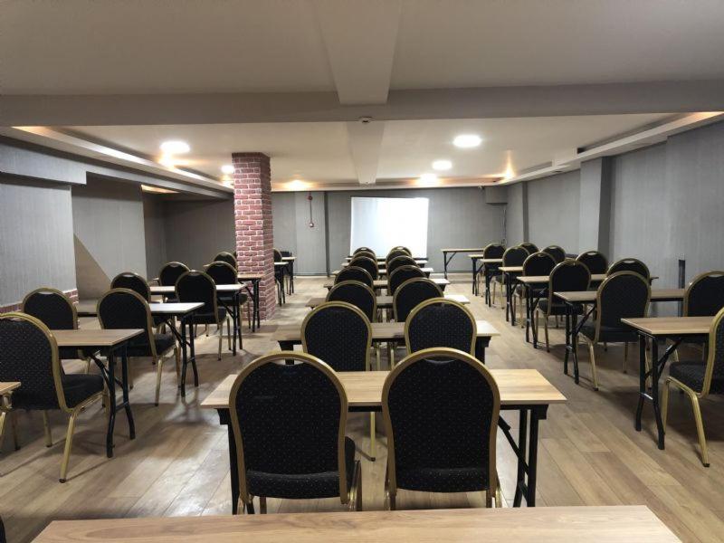 סאמסון Grand Delux Hotel מראה חיצוני תמונה
